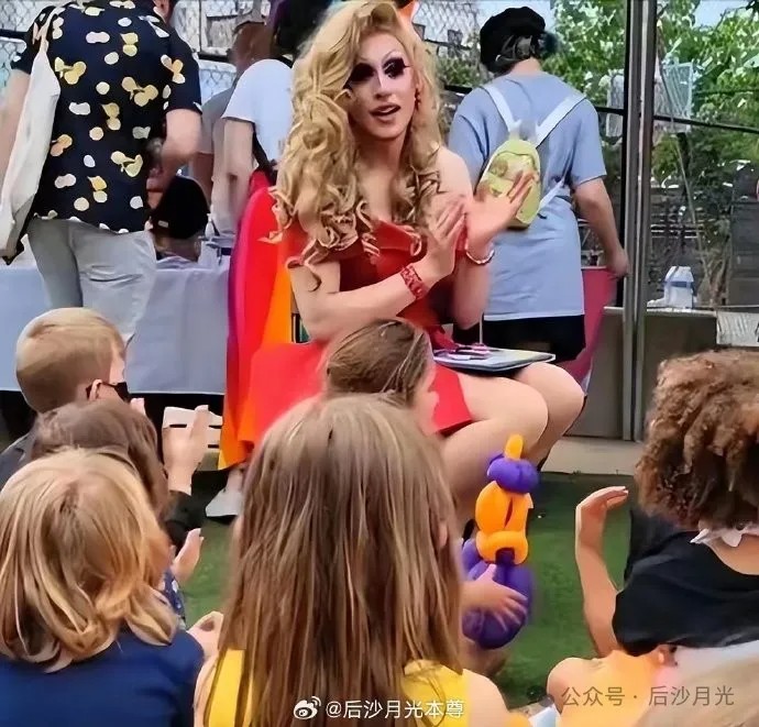 史！女厕所、女浴室可以随便进了mg不朽情缘游戏平台德国再创历(图12)